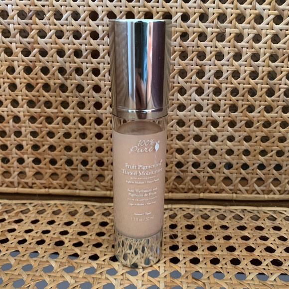 100% Pure Fruit Pigmented Tinted Moisturizer Shade 2 Creme - Picture 1 of 4